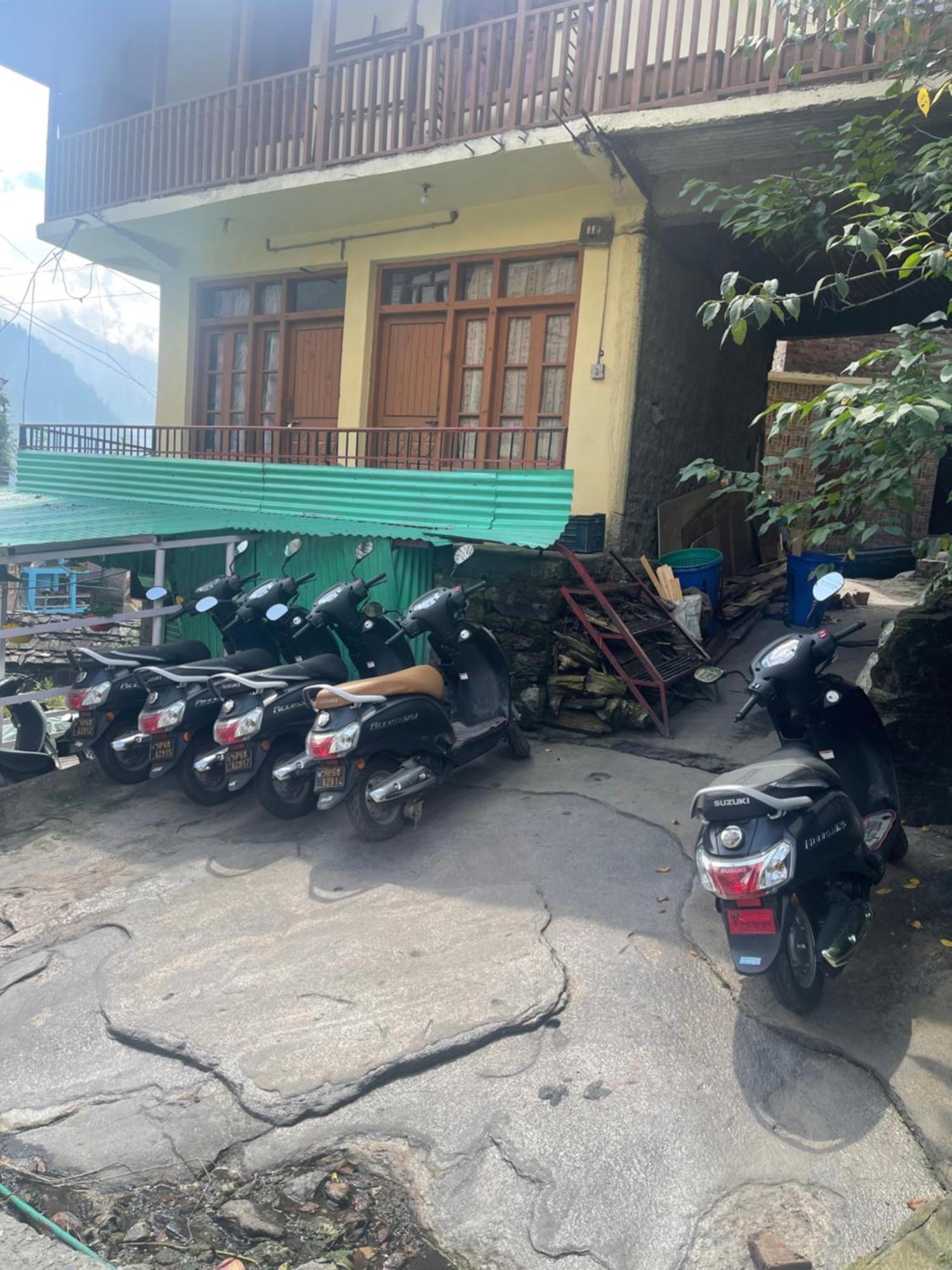 La Voglia-Old Manali Hostel Exterior photo