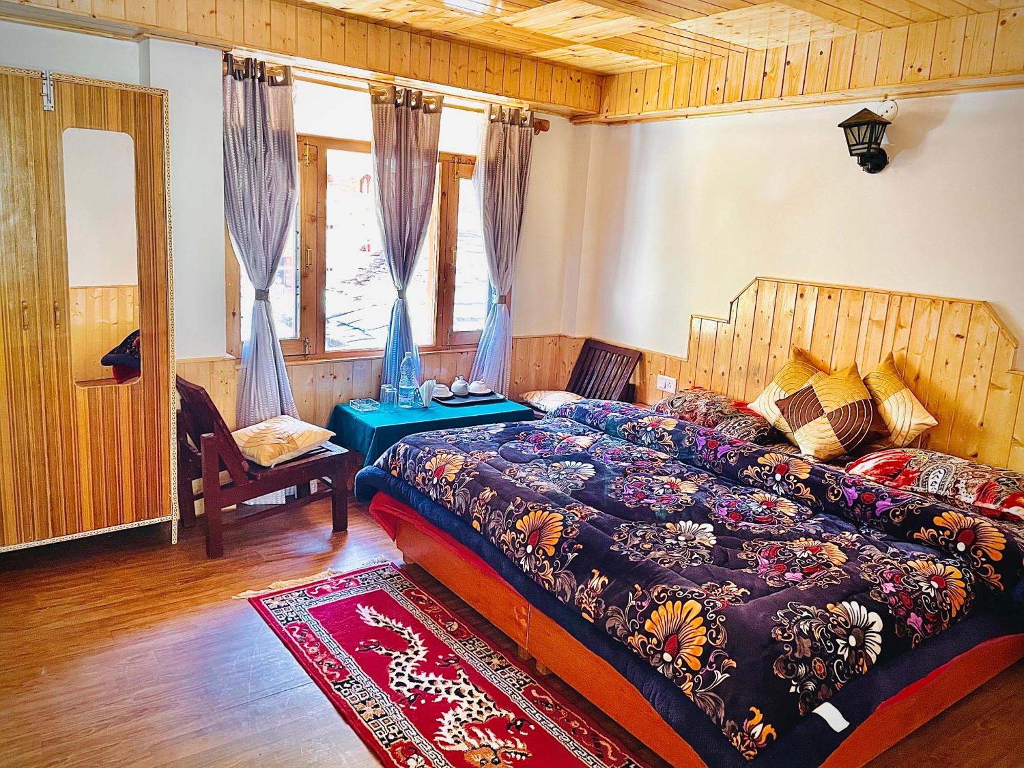La Voglia-Old Manali Hostel Exterior photo